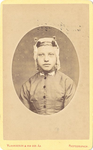 46193 Portret van Neeltje Butter, 188-?