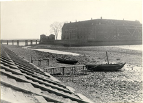 foto-1808 Zeer lage waterstand IJsselmeer 1948, 1949, 1 maart