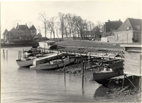 foto-1811 Zeer lage waterstand IJsselmeer 1948, 1949, 1 maart