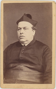 foto-27385 Portret van pastoor Martinus Gerardus Scheefhals omstreeks 1870, 187-?