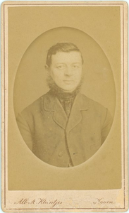 foto-32098 Portret van Dirk Schaper omstreeks 1880, 188-?