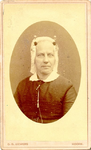 foto-3342 Portret van Suzanna Jacoba van Hoolwerff, ca. 1873