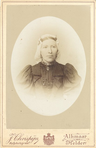 8302 Portret van Antje Schuit, 189-?