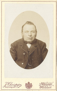 8338 Portret van Simon Schuit, 189-?