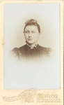 foto-8455 Portret van Geertje van der Hoofd, omstreeks 1900, ca. 1900