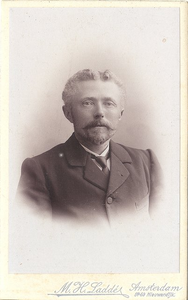 foto-8466 Portret van een man, omstreeks 1910, ca. 1910