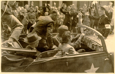 foto-3492 Hoorn na de bevrijding, 1945