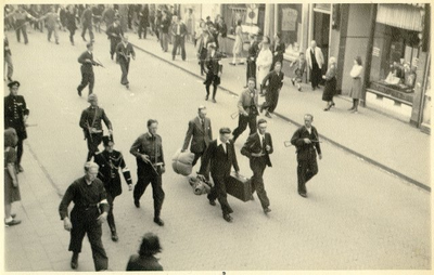 foto-3502 Hoorn na de bevrijding, 1945