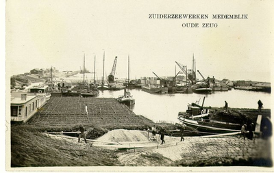 foto-5919 Zuiderzeewerken Medemblik : Oude Zeug, 1929?