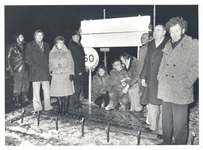 foto-24418 Plaatsing van het bord Stede Broec aan de Raadhuislaan, op 1 januari 1979 om 00.30 u., 1979
