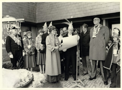 foto-6711 Prins Leo de Eerste van carnavalsvereniging 'Ospylac' neemt het stadsbestuur voor vier dagen over, 1979