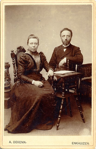 7208 Portret van dominee Jochem van der Sluis en zijn echtgenote Sietske Hoekers, 189-?