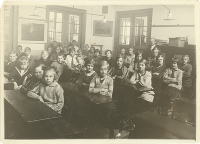 foto-34540 Groepsfoto Burgerschool Enkhuizen geboortejaar 1916, 1924
