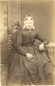 foto-35808 Portret van een onbekende vrouw, ca. 1875