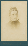 foto-36710 Portret van onbekende vrouw, ca. 1890