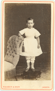 foto-37464 Portret van een jong meisje, ca. 1870