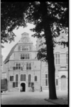 394 De Boterhal en de huishoudschool aan het Kerkplein
